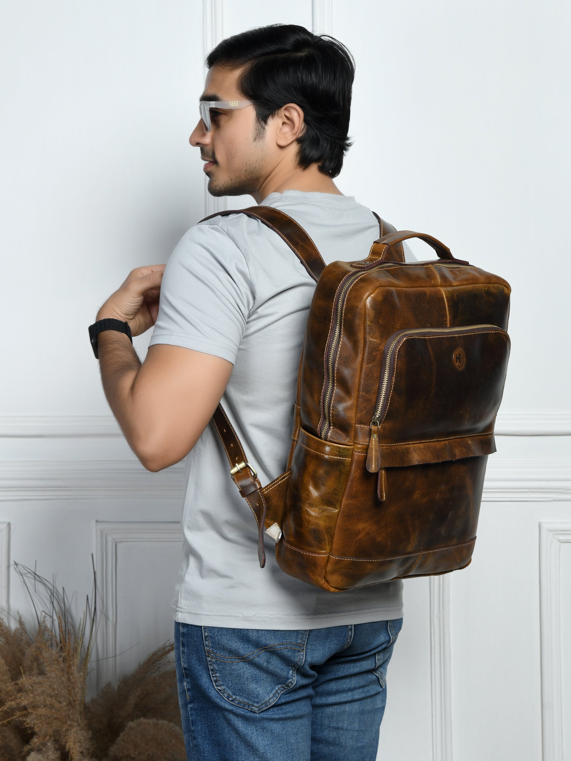Alpine Vintage Leather Laptop Backpack - Maroon Colour