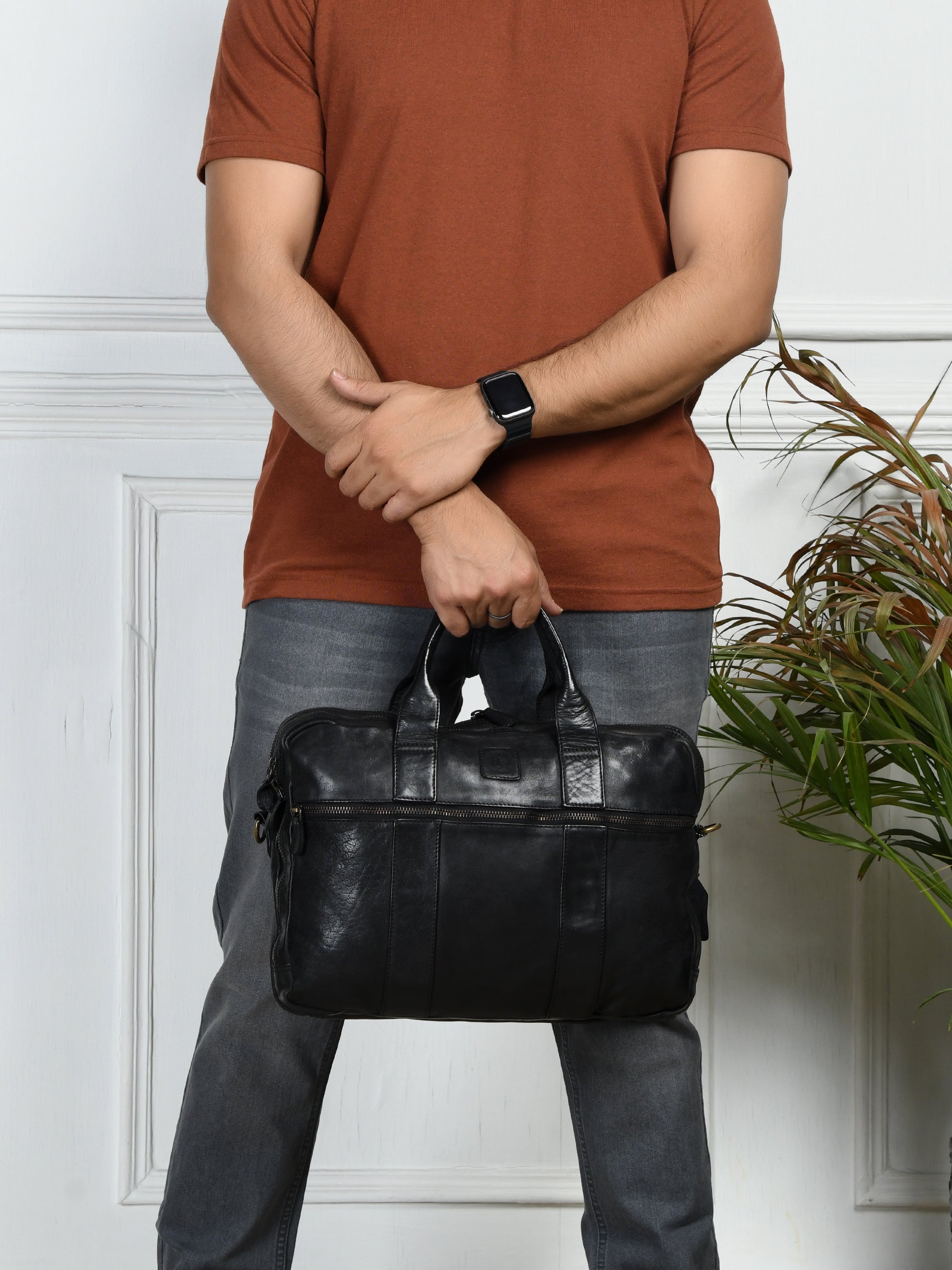 Executive Heritage Pure Leather Laptop Bag - Black Colour