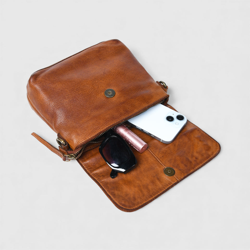 Verdant Crossbody Women's Leather Handbag - Maroon Colour