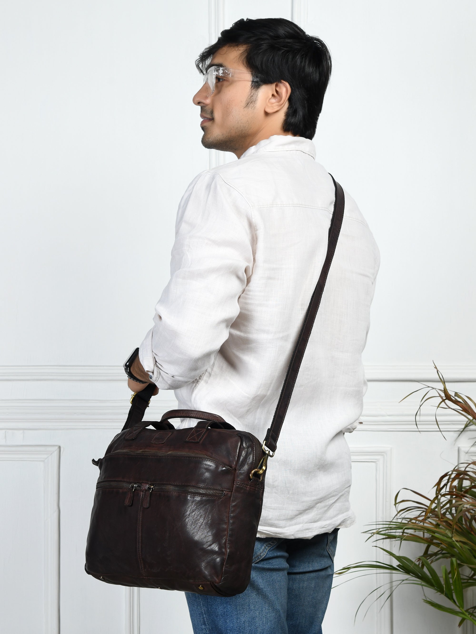 Voyager Vintage Leather Laptop Bag - Maroon Colour