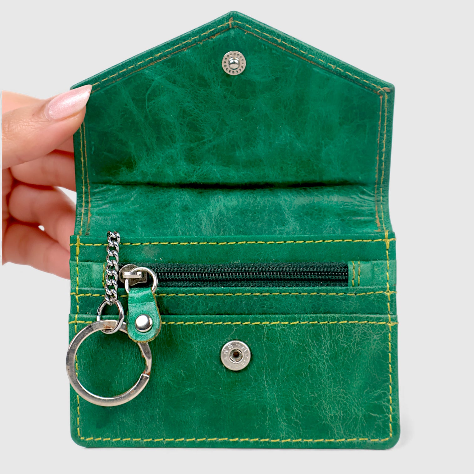 Emerald Regency Compact Vintage Leather Card Wallet - Green