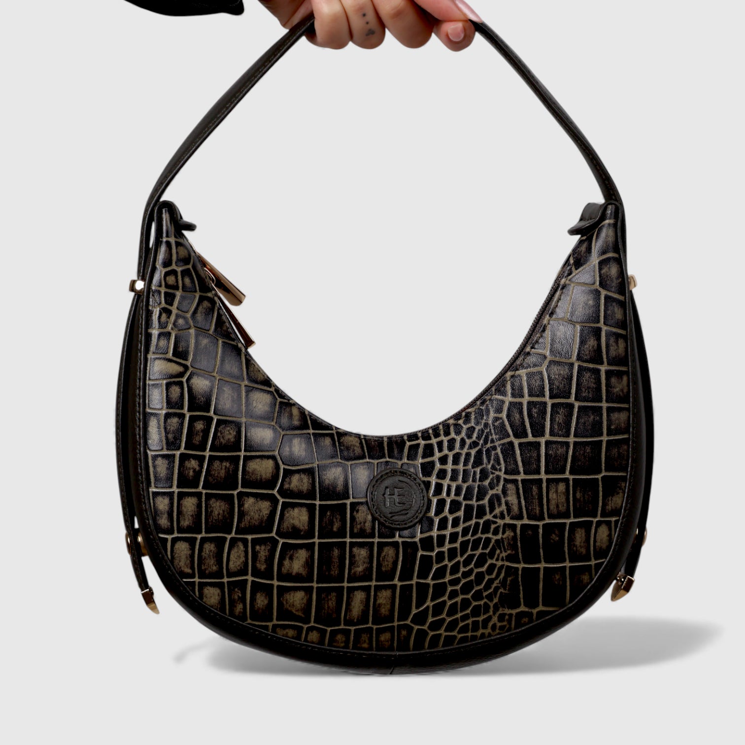 Noir Croco Vintage Crescent Shoulder Bag – Black Gold Colour
